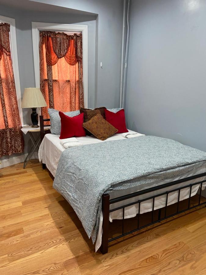 A Spacious Room In Queens New York Ngoại thất bức ảnh